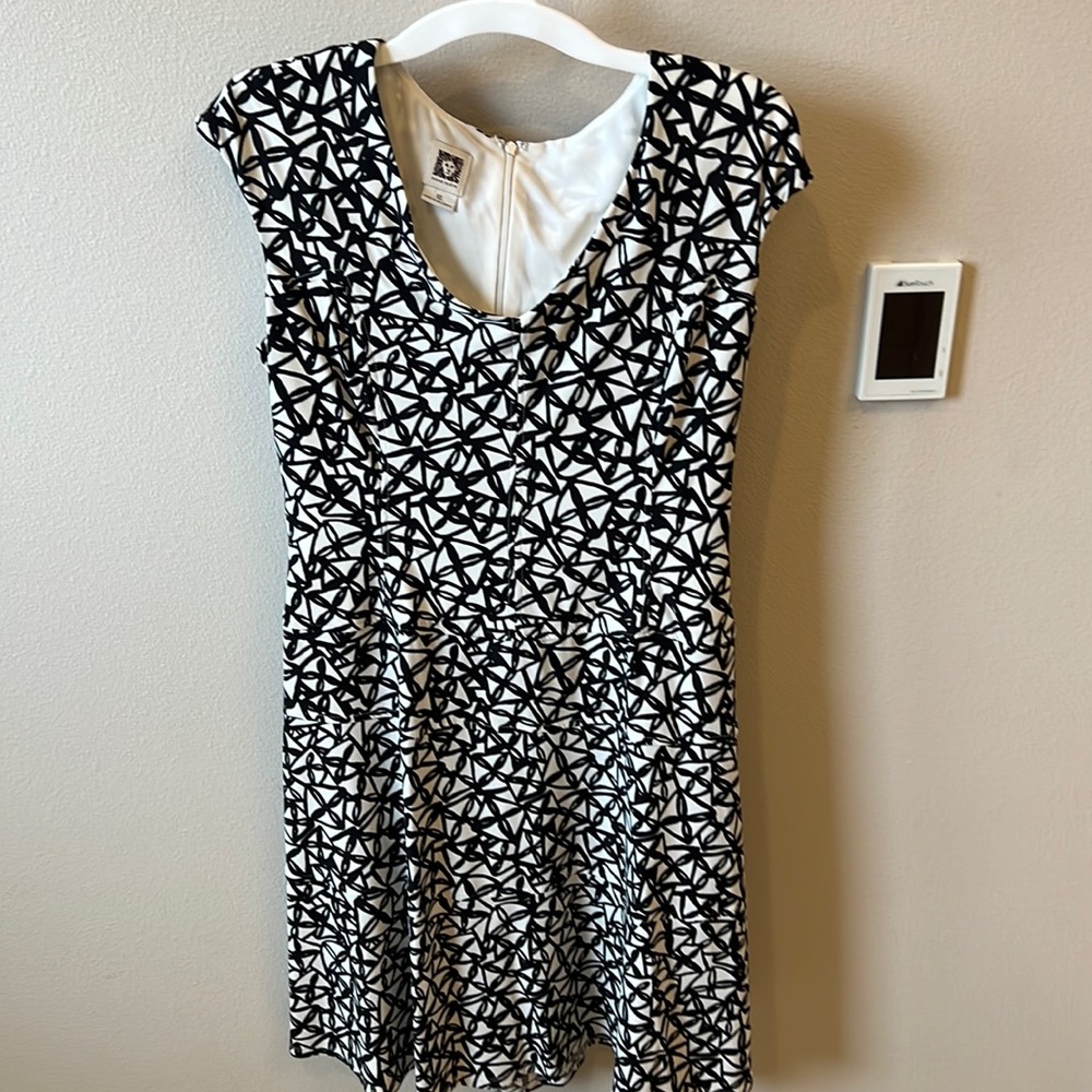 Anne Klein size 10 asymmetric print dress. NWOT